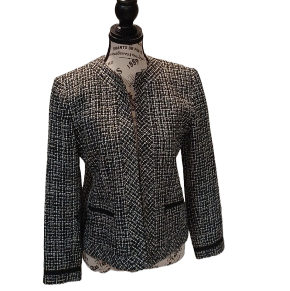 Karen Scott Jackets & Blazers - Karen Scott Tweed Suit Blazer‎ Size 4P